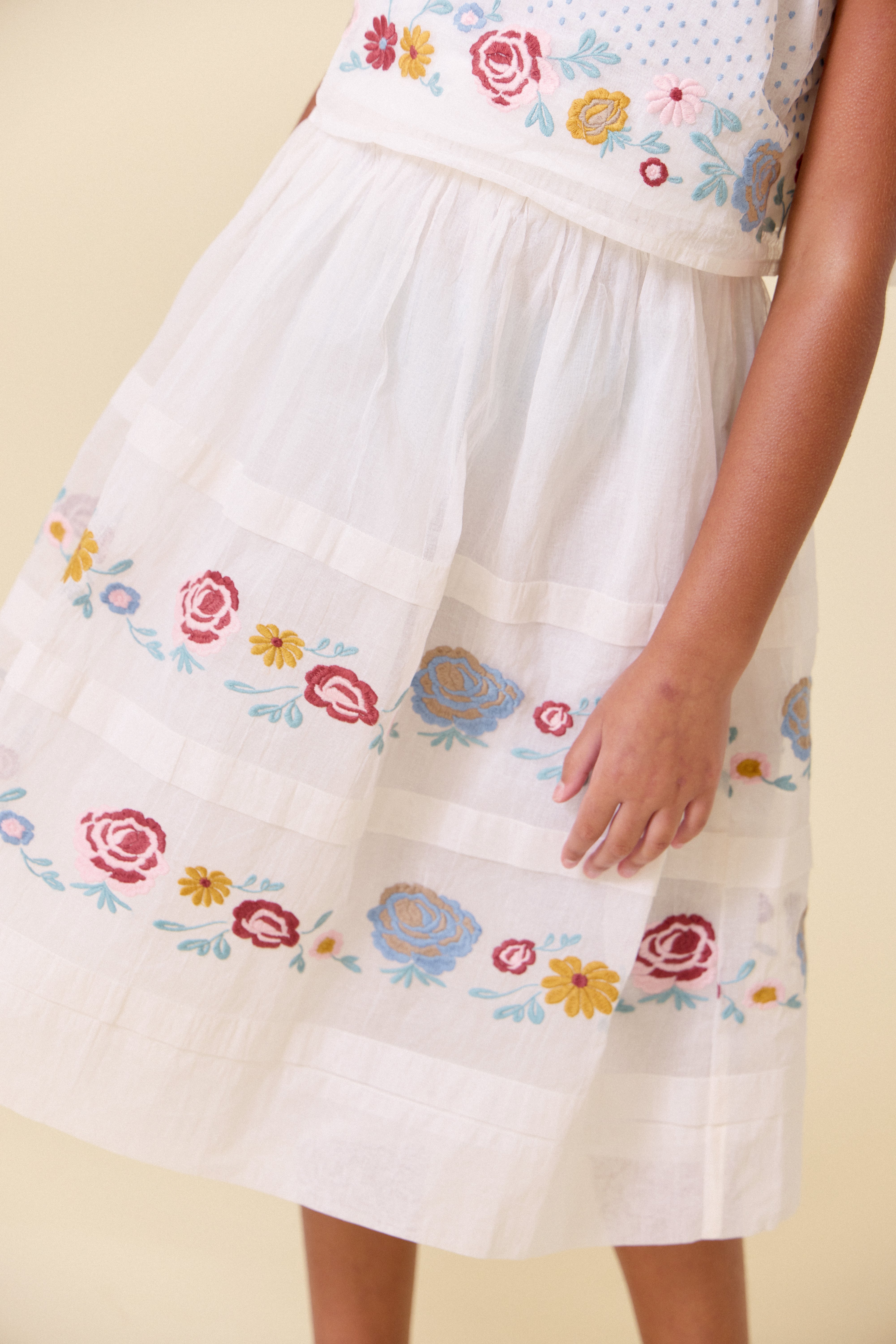 Alma Set – the singing toes